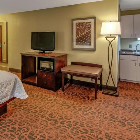 Hampton Inn Ешленд Екстер'єр фото