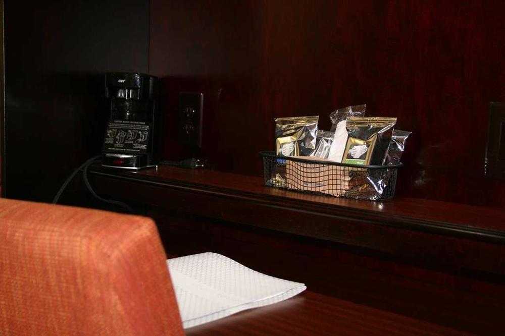 Hampton Inn Ешленд Ресторан фото