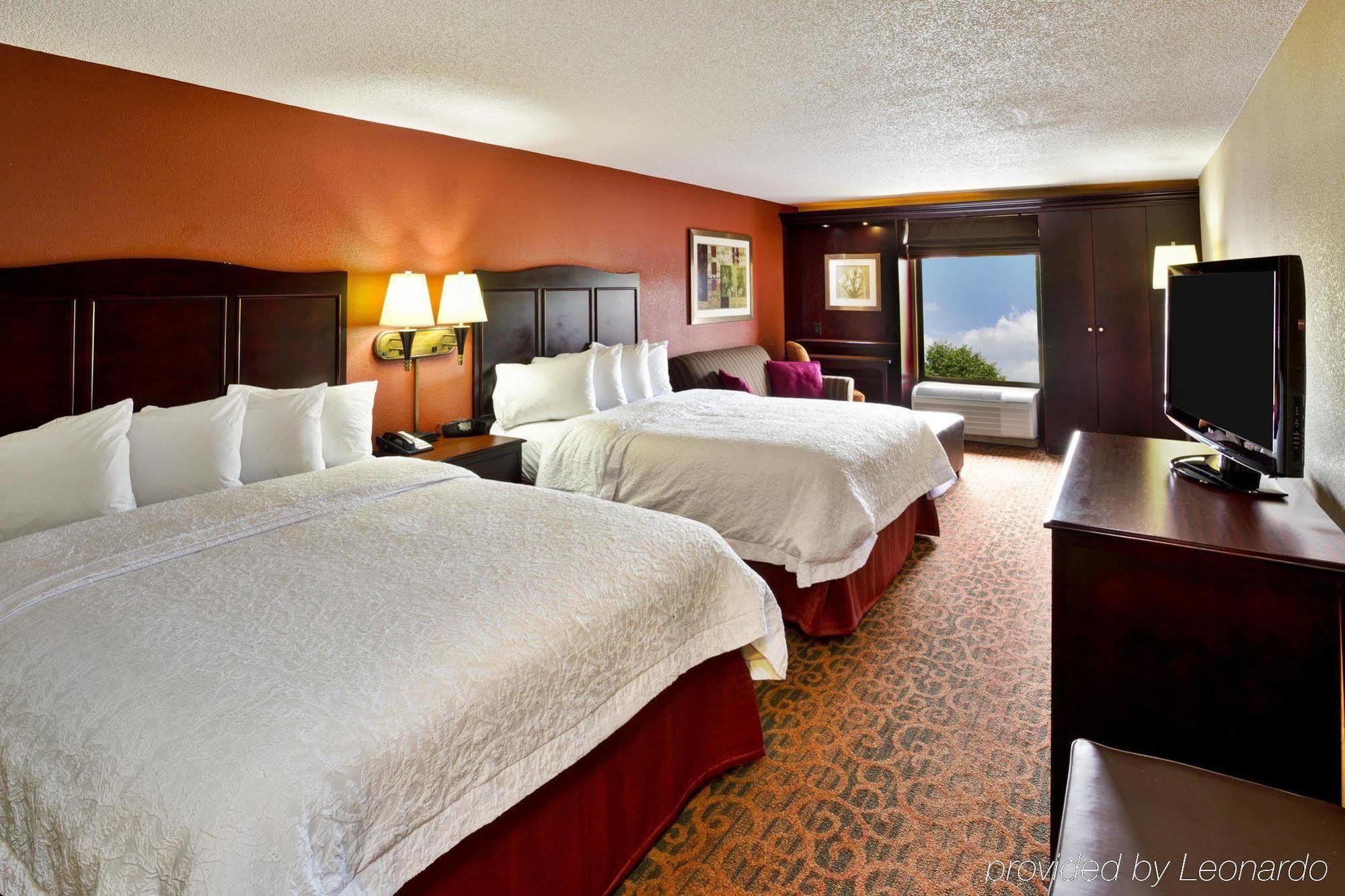 Hampton Inn Ешленд Екстер'єр фото
